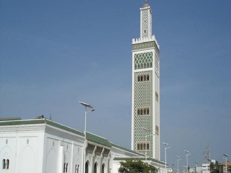 Grande Mosquée de Dakar : Traité de "grosse-tête", il poignarde son "ami" en pleine "Nafila"