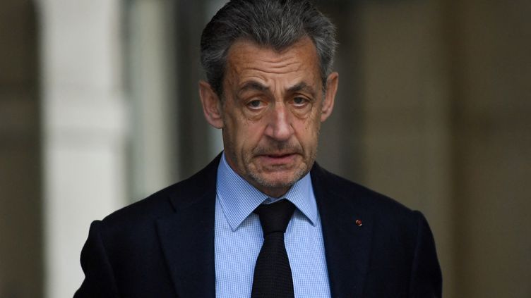 Présidentielle française: l'ancien président Sarkozy annonce qu'il compte voter pour Macron