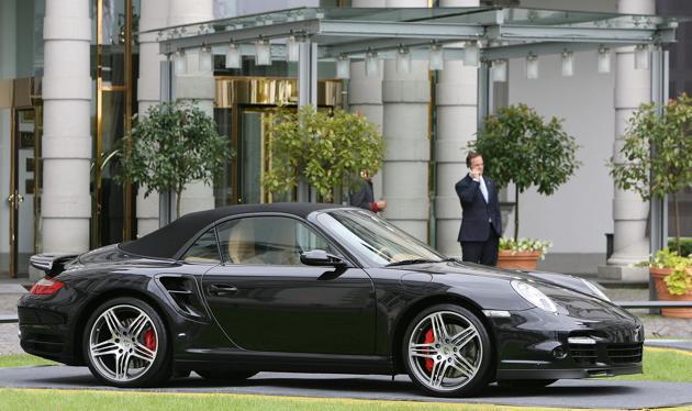 Bonus coach : José Mourinho  Voiture : Porsche 911 (60 000 euros)