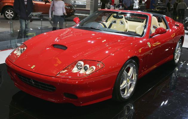 Nicolas Anelka Voiture : Ferrari Superamerica (275 000 €)