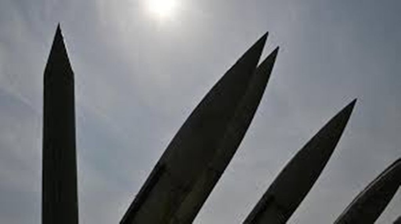 Corée du Nord: des tirs de missiles pour essayer un nouveau système d’armement Corée du Nord: des tirs de missiles pour essayer un nouveau système d’armement