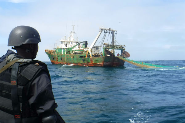 Un rapport démasque les manœuvres des navires étrangers «à haut risque » en Afrique