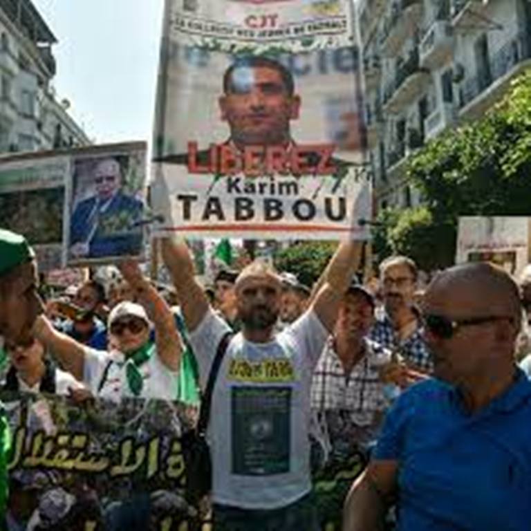 Le militant algérien Karim Tabbou a été libéré au lendemain de son arrestation