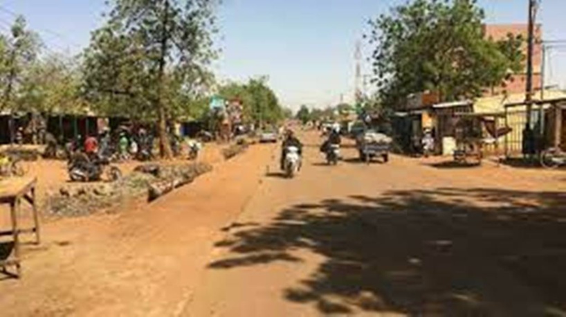 Burkina Faso: sur l’axe Kaya-Dori, les transporteurs appellent les forces de sécurité à l’aide Burkina Faso: sur l’axe Kaya-Dori, les transporteurs appellent les forces de sécurité à l’aide