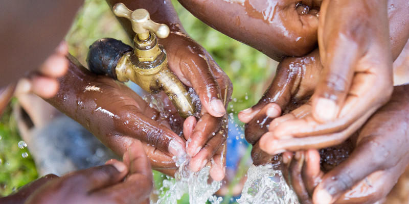 Macky Sall fait de l’accès universel à l’eau potable une priorité de l’action gouvernementale