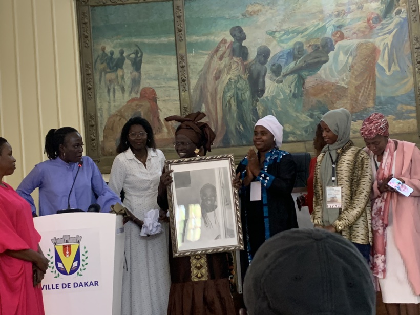 L'écriture féminine mise en valeur à travers le lancement du salon du livre féminin à Dakar L'écriture féminine mise en valeur à travers le lancement du salon du livre féminin à Dakar