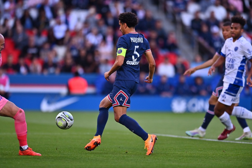Le PSG tenu en échec au Parc par Troyes (2-2) Le PSG tenu en échec au Parc par Troyes (2-2)