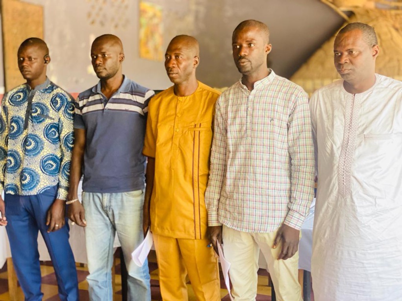 Législatives Mbour: le maire Maguette Sene réussit à faire rallier 5 opposants à la coalition BBY Législatives Mbour: le maire Maguette Sene réussit à faire rallier 5 opposants à la coalition BBY