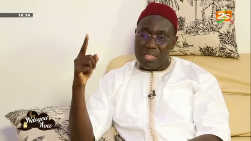 Le maire de Grand-Yoff se retire de la liste de YAW pour les Législatives 2022. Le maire de Grand-Yoff se retire de la liste de YAW pour les Législatives 2022.