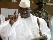 BANJUL: L’arabe devient la langue officielle: Jammeh bientot intronisé Roi de la République Islamique de la Gambie BANJUL: L’arabe devient la langue officielle: Jammeh bientot intronisé Roi de la République Islamique de la Gambie