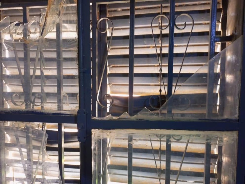 Lycée de Pekesse: les domiciles des enseignants attaqués et saccagés par des élèves Lycée de Pekesse: les domiciles des enseignants attaqués et saccagés par des élèves