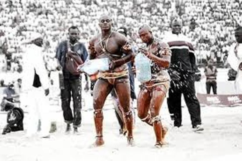 Don de sang : Modou Lô et Balla Gaye2 s’accordent pour sauver des vies Don de sang : Modou Lô et Balla Gaye2 s’accordent pour sauver des vies