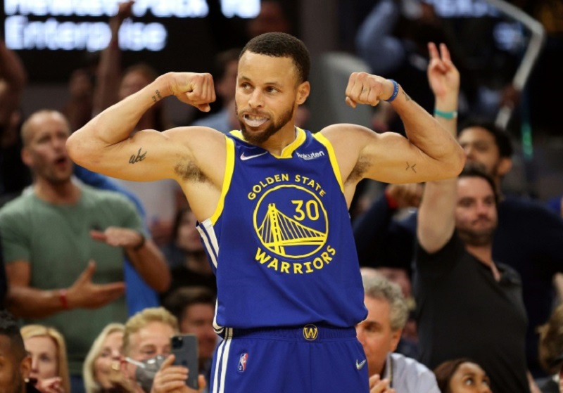 Play-offs NBA: Golden State en finale de conférence, Boston pousse Milwaukee au match 7