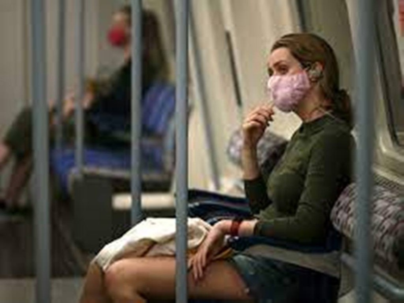 Covid-19 : levée du masque dans les transports en commun en France Covid-19 : levée du masque dans les transports en commun en France