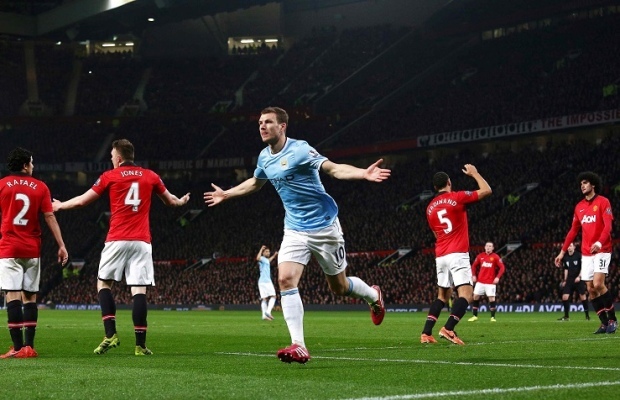 City survole United en classe Džeko