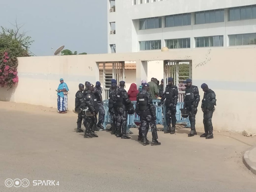 Affaire Ndiaga Diouf: le tribunal de Dakar reçoit Barthélémy Dias avec un énorme dispositif sécuritaire Affaire Ndiaga Diouf: le tribunal de Dakar reçoit Barthélémy Dias avec un énorme dispositif sécuritaire