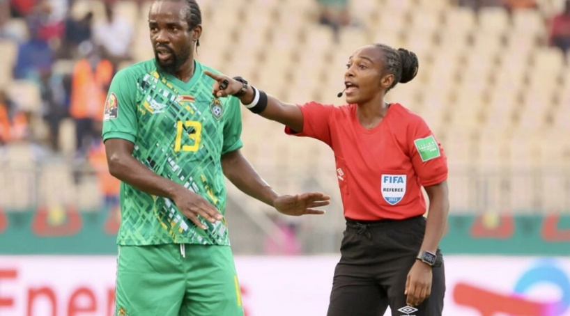 Salima Mukansanga, première femme africaine à arbitrer au Mondial de football Salima Mukansanga, première femme africaine à arbitrer au Mondial de football