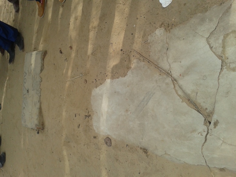 Reportage - Voyage à la plaine des morts : Des "charniers" perdus dans les maisons Reportage - Voyage à la plaine des morts : Des "charniers" perdus dans les maisons