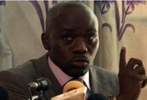 Cheikh Yérim Seck : «Comment j’ai perdu mes dents en me faisant agresser en prison» Cheikh Yérim Seck : «Comment j’ai perdu mes dents en me faisant agresser en prison»