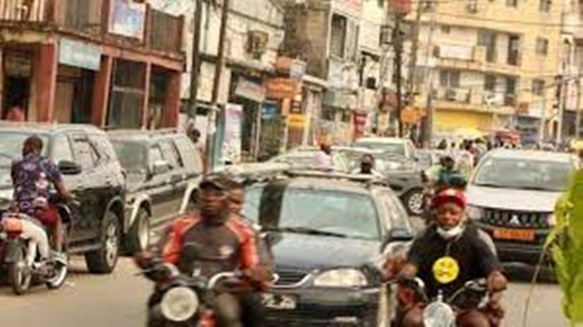 Cameroun: les «déguerpis» du quartier Dikolo de Douala sont en colère Cameroun: les «déguerpis» du quartier Dikolo de Douala sont en colère