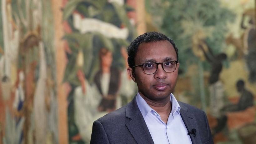 Macron défend le «destin d'excellence» de son ministre de l'Education, Pap Ndiaye Macron défend le «destin d'excellence» de son ministre de l'Education, Pap Ndiaye