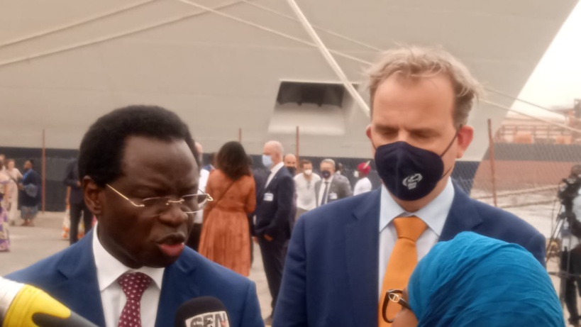 Global Mercy : Macky Sall prendra en charge les salaires du personnel sénégalais Global Mercy : Macky Sall prendra en charge les salaires du personnel sénégalais