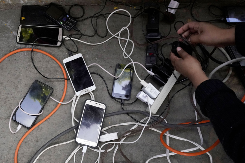 L'Union européenne va imposer un chargeur unique pour les «smartphones» L'Union européenne va imposer un chargeur unique pour les «smartphones»