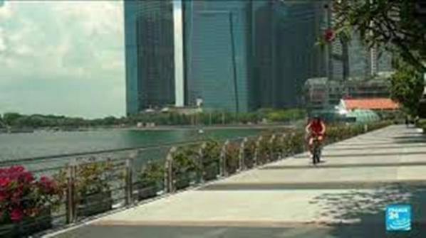 Face à la montée des eaux, Singapour veut être le pionnier du combat climatique en Asie Face à la montée des eaux, Singapour veut être le pionnier du combat climatique en Asie