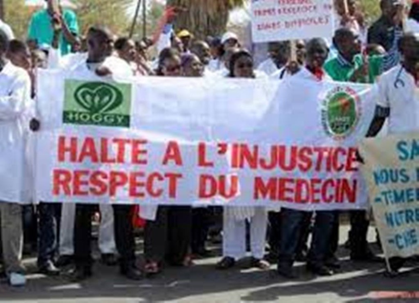 Sénégal: le Syndicat national des travailleurs de la santé décrète 72 heures de grève Sénégal: le Syndicat national des travailleurs de la santé décrète 72 heures de grève