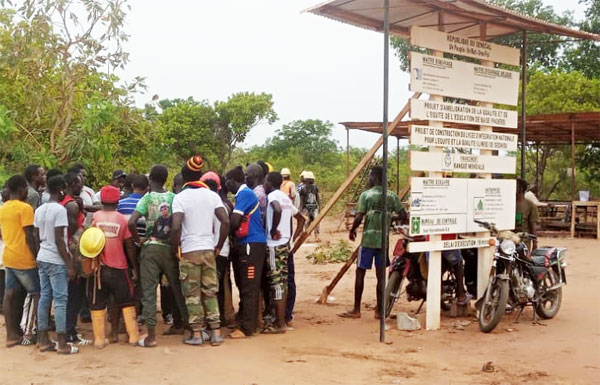 Construction du Lycée d’intégration nationale à Sédhiou: la colère des ouvriers et sous-traitants