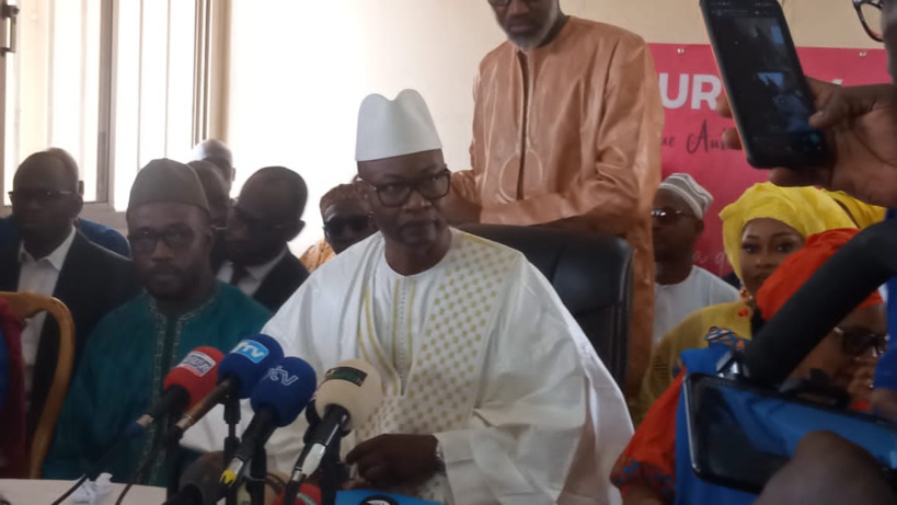 Moussa Diop claque la porte de YAW et parle d'escroquerie politique