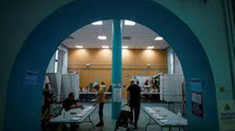 France: premier tour des législatives, la participation scrutée à la loupe France: premier tour des législatives, la participation scrutée à la loupe