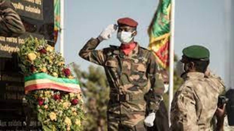 Mali: la nouvelle loi électorale permet-elle à Assimi Goïta de se présenter à la présidentielle? Mali: la nouvelle loi électorale permet-elle à Assimi Goïta de se présenter à la présidentielle?