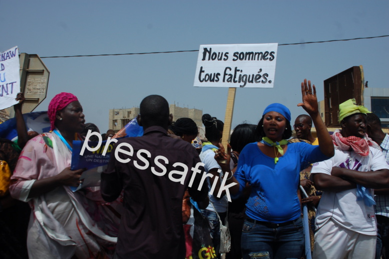 Arrivée de Wade : Mohamed Massaly et les militants en mode provocation Arrivée de Wade : Mohamed Massaly et les militants en mode provocation