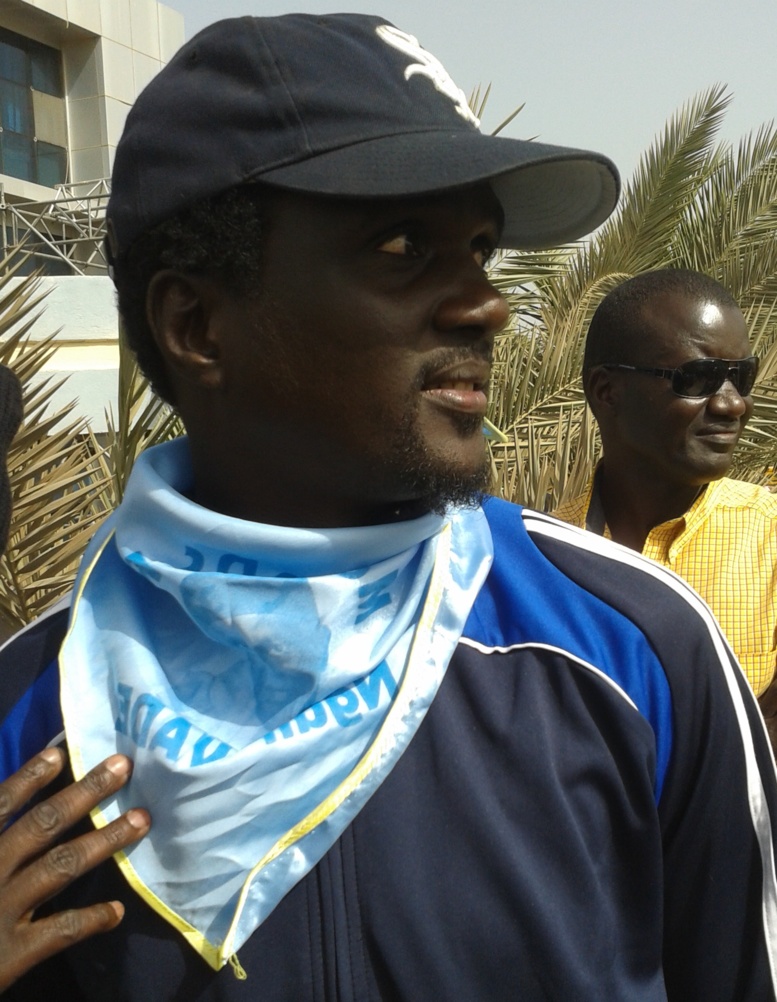 Interview Pacotille- Rappeur : « Macky Sall doit savoir raison garder. Il devrait avoir honte de se comporter de la sorte avec un vieil homme de 87 ans» Interview Pacotille- Rappeur : « Macky Sall doit savoir raison garder. Il devrait avoir honte de se comporter de la sorte avec un vieil homme de 87 ans»