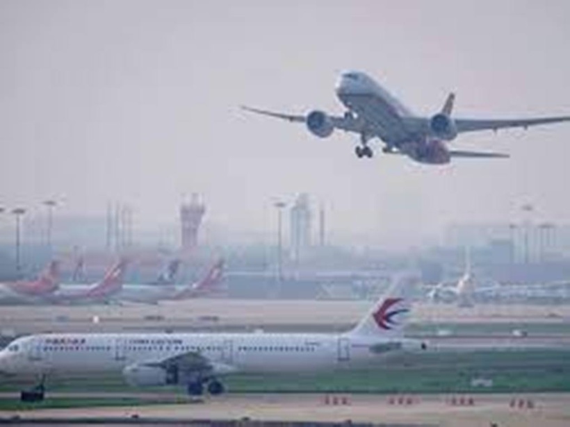 Après plus de deux ans de bouclage quasi hermétique des frontières, la quarantaine pour les arrivées de l’étranger est réduite de moitié, ont annoncé mardi 28 juin les autorités. Pour la première fois ce mercredi, un avion direct est attendu dans la