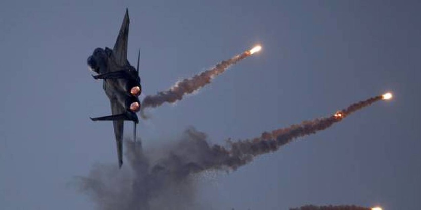 Syrie: une frappe israélienne fait deux blessés, dit le ministère de la Défense Syrie: une frappe israélienne fait deux blessés, dit le ministère de la Défense