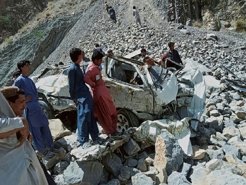 Pakistan: dix-neuf morts dans un accident de minibus