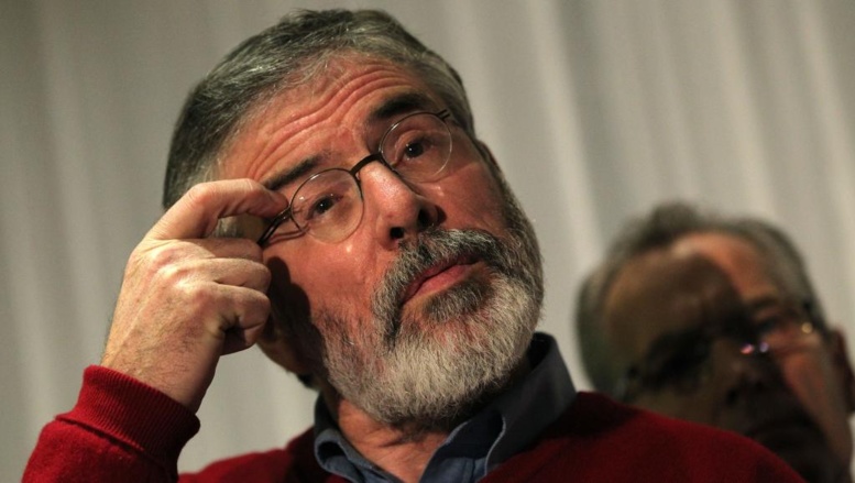 Le leader du parti républicain irlandais Gerry Adams suspecté de meurtre Le leader du parti républicain irlandais Gerry Adams suspecté de meurtre