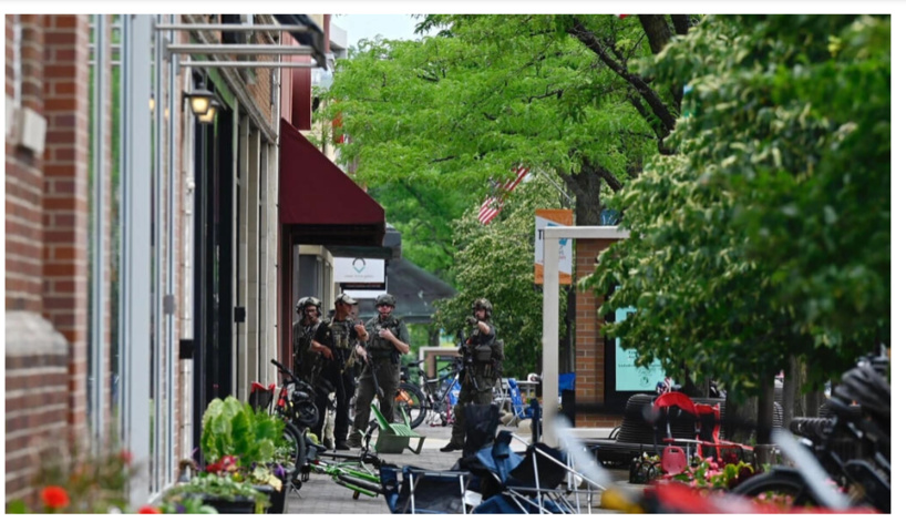 États-Unis: une fusillade lors d'un défilé du 4-Juillet fait au moins six morts près de Chicago États-Unis: une fusillade lors d'un défilé du 4-Juillet fait au moins six morts près de Chicago