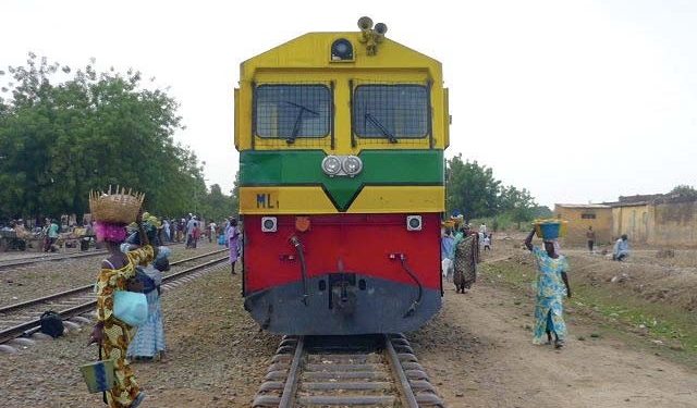 Trafic ferroviaire : le gouvernement malien réactive le trajet Bamako-Kayes 