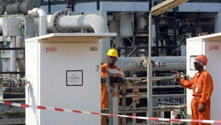Les principaux opérateurs dans le secteur pétrolier gabonais sont les groupes français Total et anglo-néerlandais Shell.