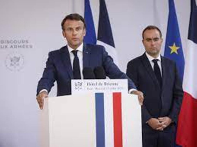 Emmanuel Macron veut «repenser l'ensemble» des dispositifs militaires français en Afrique Emmanuel Macron veut «repenser l'ensemble» des dispositifs militaires français en Afrique