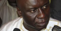 Idrissa Seck stoppe la saignée à Rewmi: Il rencontre Oulimanta Seck qui recule Idrissa Seck stoppe la saignée à Rewmi: Il rencontre Oulimanta Seck qui recule