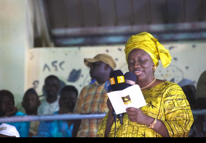 Législatives : Aminata Touré vante les réalisations du président Macky Sall devant les Bakélois
