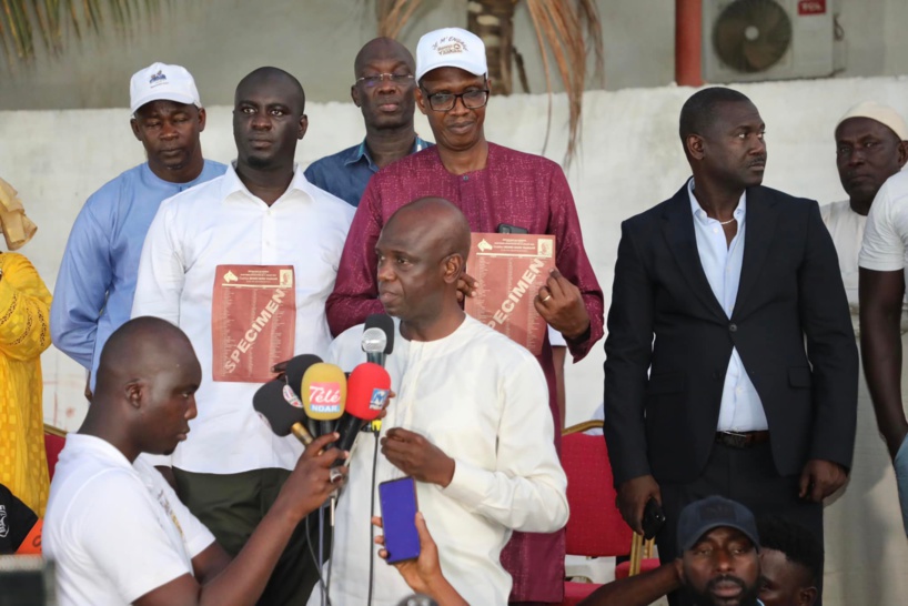Saint-Louis : Mansour Faye demande aux parents de ne pas laisser leurs enfants "endoctrinés" aller récupérer leurs cartes d’électeurs Saint-Louis : Mansour Faye demande aux parents de ne pas laisser leurs enfants "endoctrinés" aller récupérer leurs cartes d’électeurs