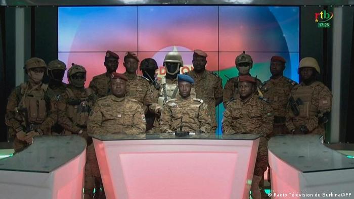 Attaques terroristes répétées au Burkina: l’Ambassadeur de France parle de « guerre civile » et fâche les autorités de la Transition