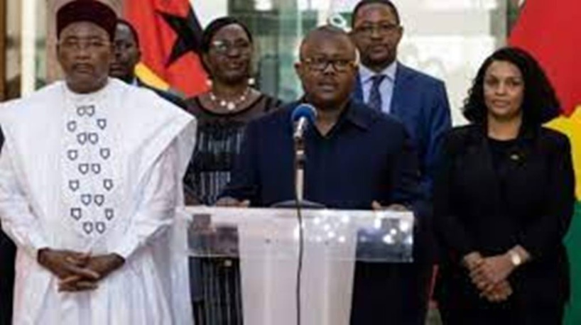 Transition au Burkina Faso: une délégation de la Cédéao fait le point à Ouagadougou Transition au Burkina Faso: une délégation de la Cédéao fait le point à Ouagadougou