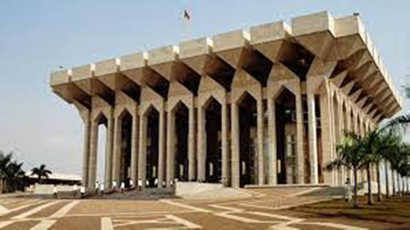 Cameroun: un tête-à-tête Biya-Macron annoncé au palais de l'Unité Cameroun: un tête-à-tête Biya-Macron annoncé au palais de l'Unité