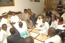 La famille Omarienne à Wade: « On se bat pour la libération de Karim à cause de ... » La famille Omarienne à Wade: « On se bat pour la libération de Karim à cause de ... »